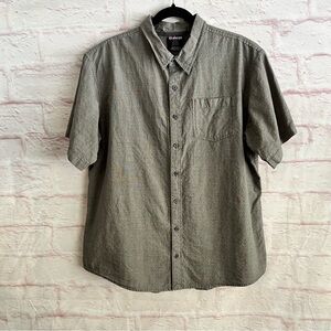 Sherpa Adventure Gear Gray Aztec Casual Button Down Shirt with Short Sleeves